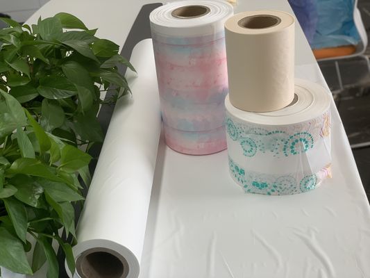 ওয়াটার প্রুফ 20gsm PE ব্রেথেবল ফিল্ম 40gsm ডায়াপার ব্যাকশিট ফিল্ম